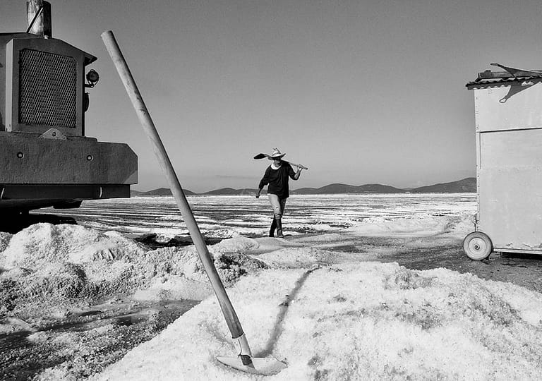 Saltpan-worker-03